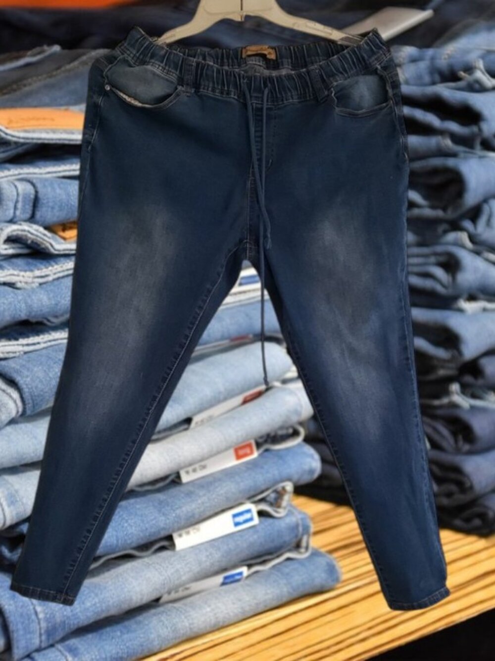 Honey & Bristle Women’s Elastic Drawstring Waist Blue Jeans  ✨Size: 16✨